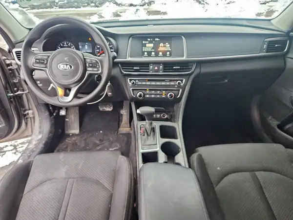 5XXGT4L33JG258225 2018 KIA OPTIMA - Image 8