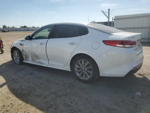 5XXGT4L33JG258886 2018 KIA OPTIMA - Image 2