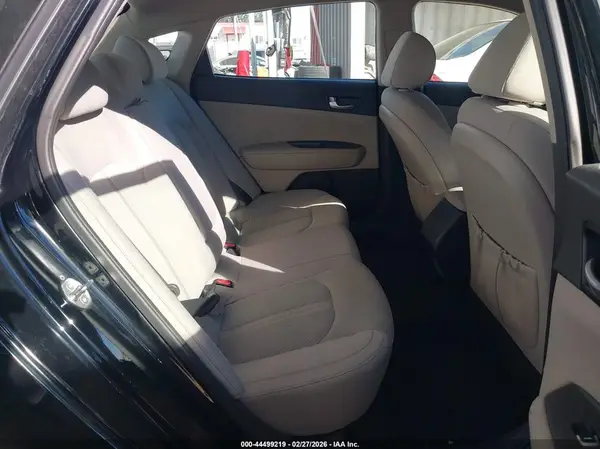 5XXGT4L33JG259052 2018 KIA OPTIMA - Image 8