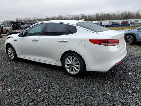 5XXGT4L33JG259083 2018 KIA OPTIMA - Image 2