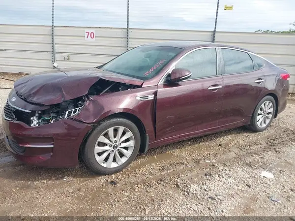 5XXGT4L33JG263330 2018 KIA OPTIMA - Image 2
