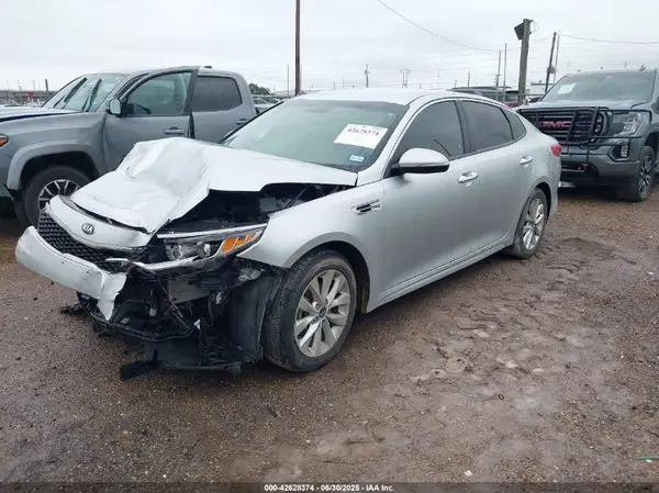 5XXGT4L33JG265997 2018 KIA OPTIMA - Image 2