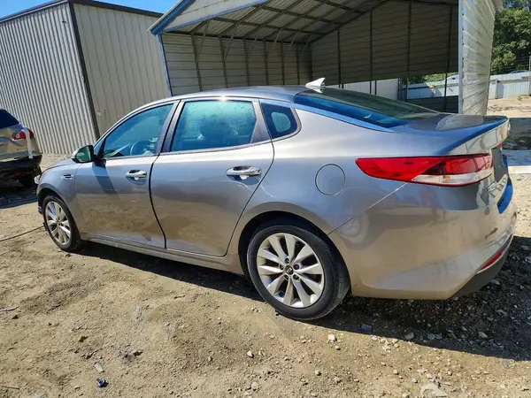 5XXGT4L33JG267426 2018 KIA OPTIMA - Image 2