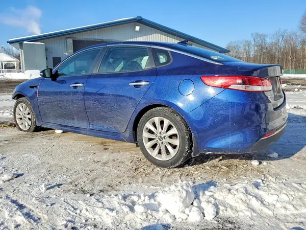 5XXGT4L33JG267636 2018 KIA OPTIMA - Image 2