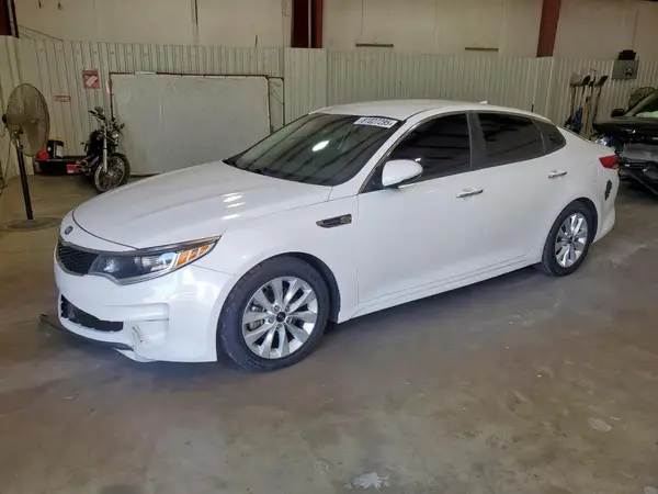 5XXGT4L33JG267961 2018 KIA OPTIMA - Image 1