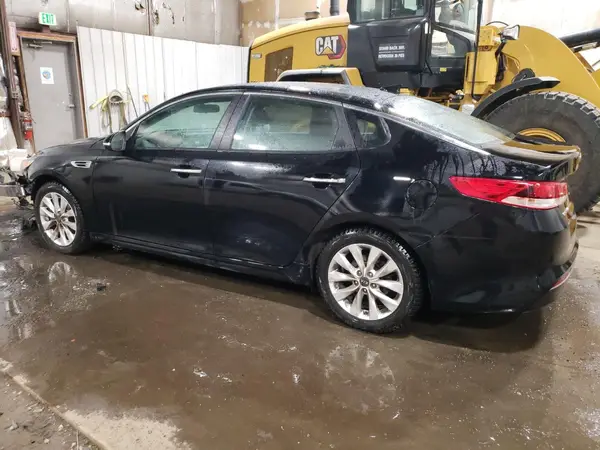 5XXGT4L33JG268768 2018 KIA OPTIMA - Image 2
