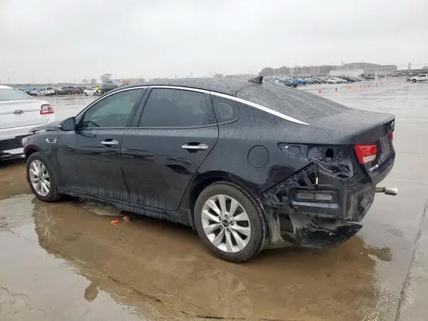 5XXGT4L33JG268771 2018 KIA OPTIMA - Image 2