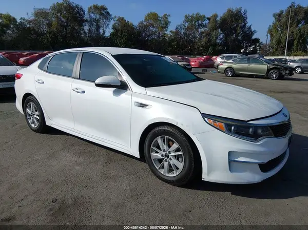 5XXGT4L33JG269385 2018 KIA OPTIMA - Image 1