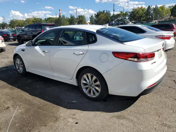 5XXGT4L33JG269466 2018 KIA OPTIMA - Image 2