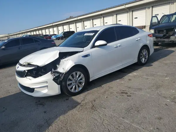5XXGT4L33JG270102 2018 KIA OPTIMA - Image 1