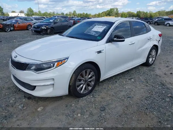5XXGT4L33JG270343 2018 KIA OPTIMA - Image 2