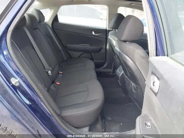5XXGT4L33JG270651 2018 KIA OPTIMA - Image 8