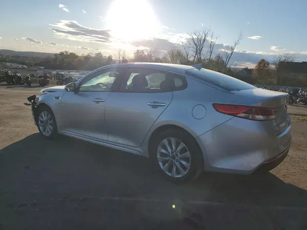 5XXGT4L33JG271119 2018 KIA OPTIMA - Image 2