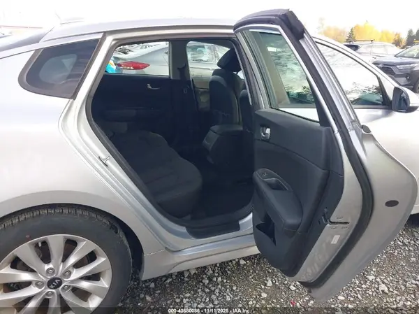 5XXGT4L33JG271542 2018 KIA OPTIMA - Image 8