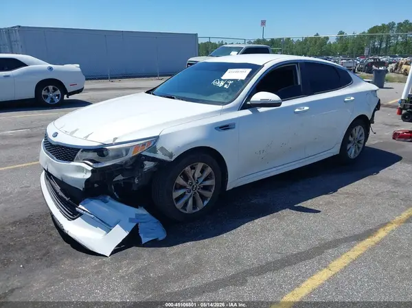 5XXGT4L33JG273128 2018 KIA OPTIMA - Image 2