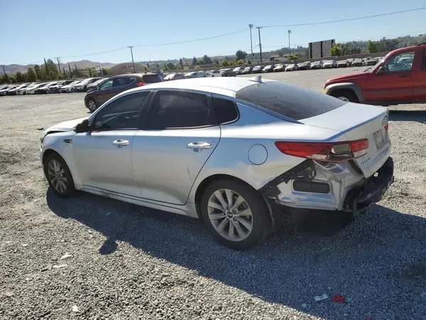 5XXGT4L33JG273341 2018 KIA OPTIMA - Image 2