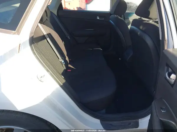 5XXGT4L33KG275219 2019 KIA OPTIMA - Image 8