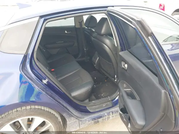5XXGT4L33KG279822 2019 KIA OPTIMA - Image 8