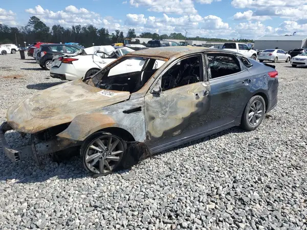 5XXGT4L33KG283501 2019 KIA OPTIMA - Image 1