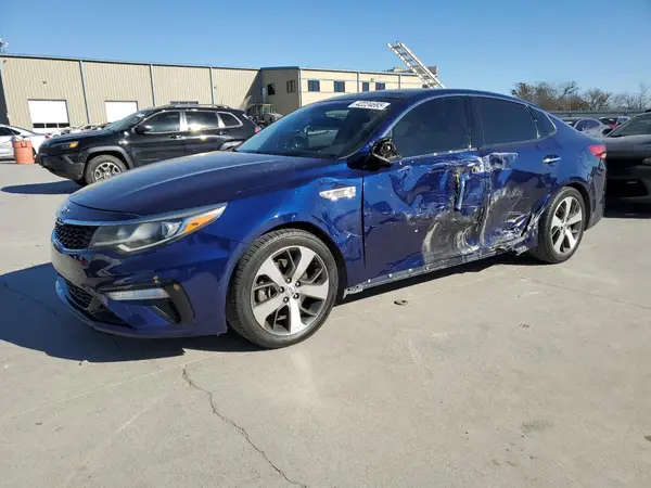 5XXGT4L33KG285653 2019 KIA OPTIMA - Image 1