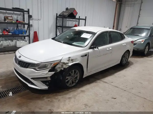 5XXGT4L33KG296426 2019 KIA OPTIMA - Image 2