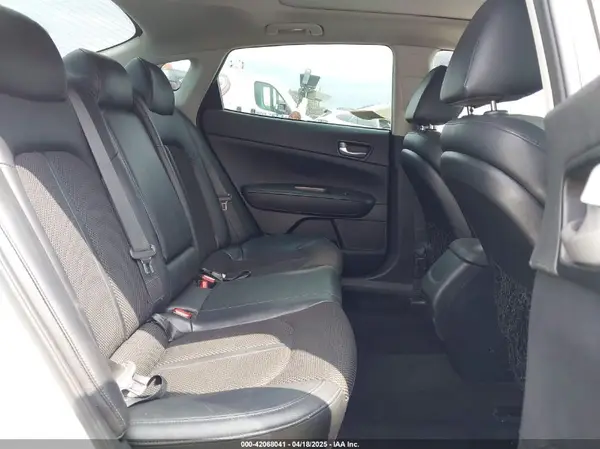5XXGT4L33KG297379 2019 KIA OPTIMA - Image 8