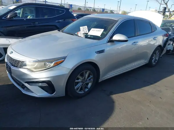 5XXGT4L33KG297656 2019 KIA OPTIMA - Image 2