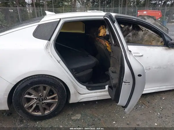 5XXGT4L33KG298399 2019 KIA OPTIMA - Image 8