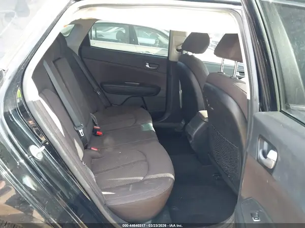 5XXGT4L33KG300605 2019 KIA OPTIMA - Image 8