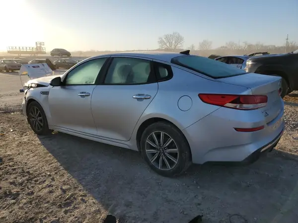 5XXGT4L33KG300944 2019 KIA OPTIMA - Image 2