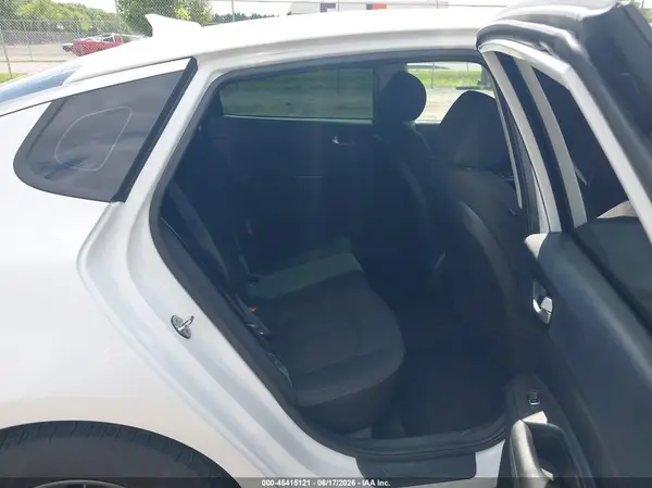 5XXGT4L33KG302273 2019 KIA OPTIMA - Image 8