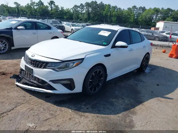 5XXGT4L33KG306825 2019 KIA OPTIMA - Image 2