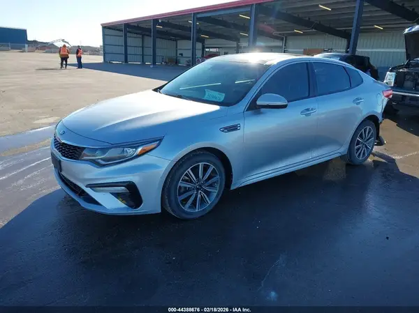 5XXGT4L33KG308834 2019 KIA OPTIMA - Image 2