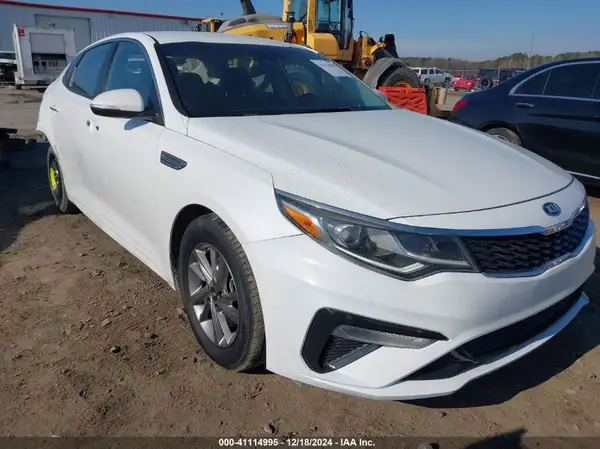 5XXGT4L33KG316027 2019 KIA OPTIMA - Image 1