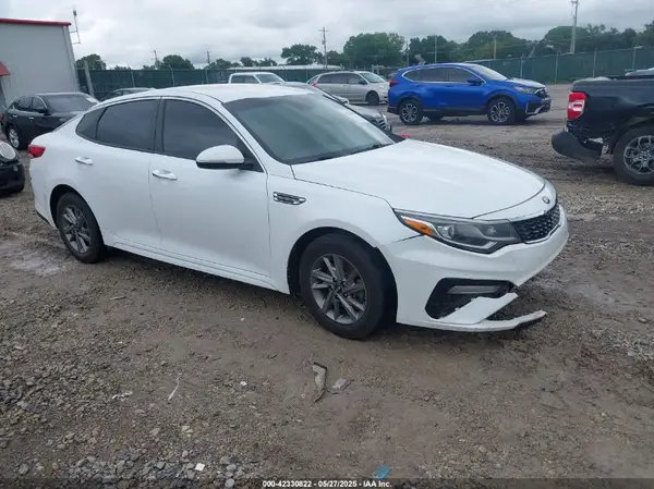 5XXGT4L33KG319056 2019 KIA OPTIMA - Image 1