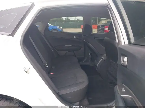5XXGT4L33KG319056 2019 KIA OPTIMA - Image 8