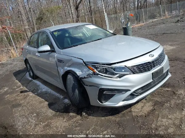 5XXGT4L33KG320319 2019 KIA OPTIMA - Image 1