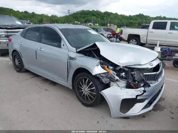 5XXGT4L33KG320322 2019 KIA OPTIMA - Image 1