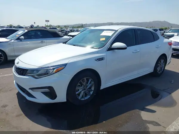 5XXGT4L33KG320403 2019 KIA OPTIMA - Image 2