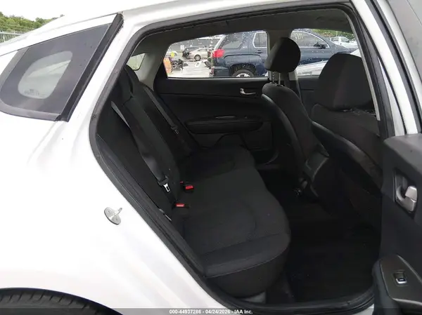 5XXGT4L33KG321387 2019 KIA OPTIMA - Image 8