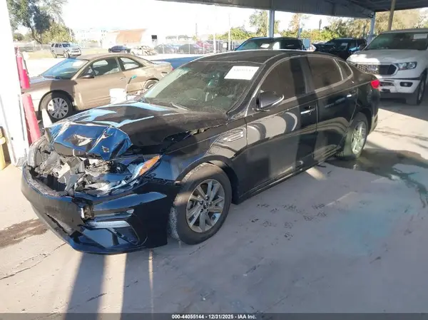 5XXGT4L33KG322877 2019 KIA OPTIMA - Image 2