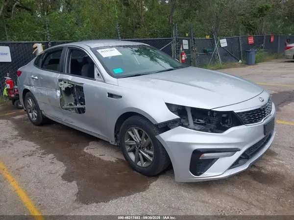 5XXGT4L33KG323981 2019 KIA OPTIMA - Image 1
