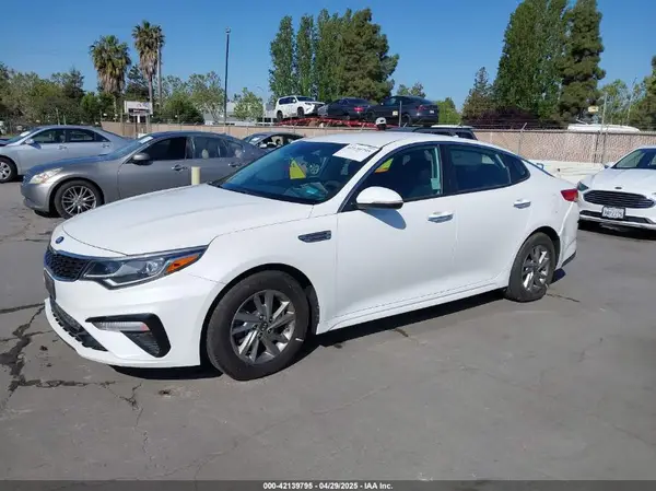 5XXGT4L33KG324175 2019 KIA OPTIMA - Image 2