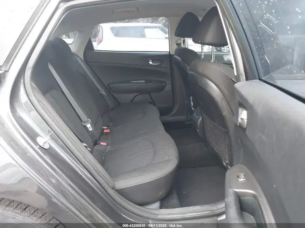 5XXGT4L33KG325889 2019 KIA OPTIMA - Image 8
