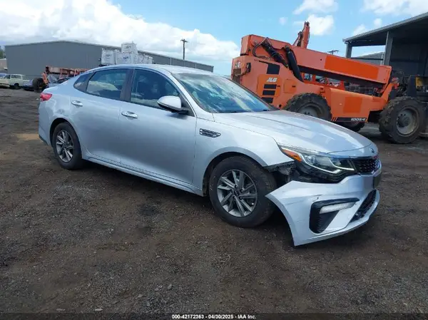 5XXGT4L33KG328565 2019 KIA OPTIMA - Image 1