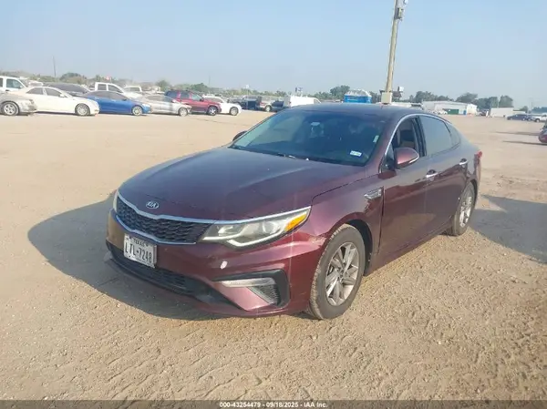 5XXGT4L33KG329201 2019 KIA OPTIMA - Image 2