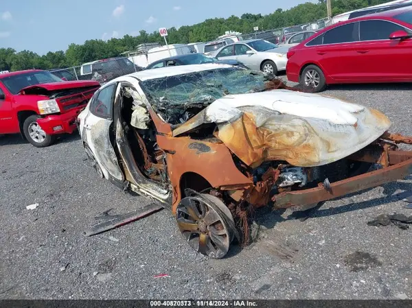 5XXGT4L33KG331790 2019 KIA OPTIMA - Image 1