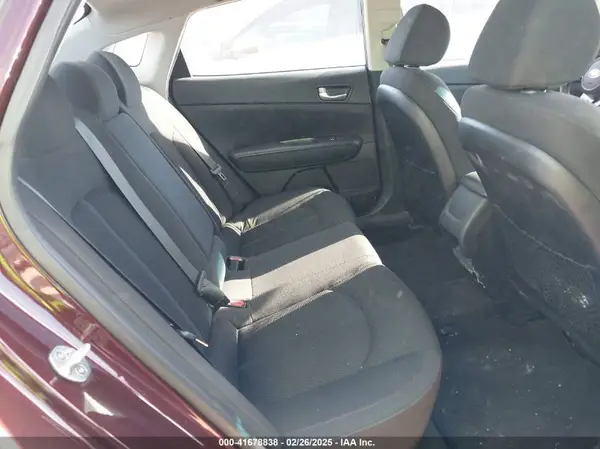 5XXGT4L33KG333586 2019 KIA OPTIMA - Image 8