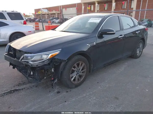 5XXGT4L33KG340036 2019 KIA OPTIMA - Image 2