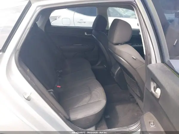5XXGT4L33KG346676 2019 KIA OPTIMA - Image 8